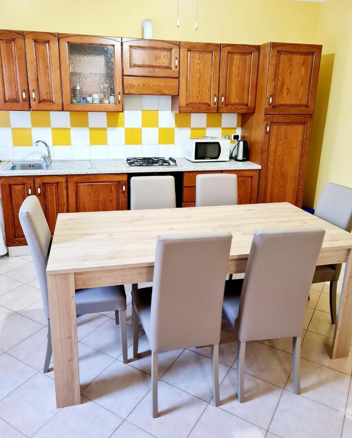 Апартаменти Casa Colonna Монтегротто-Терме Екстер'єр фото